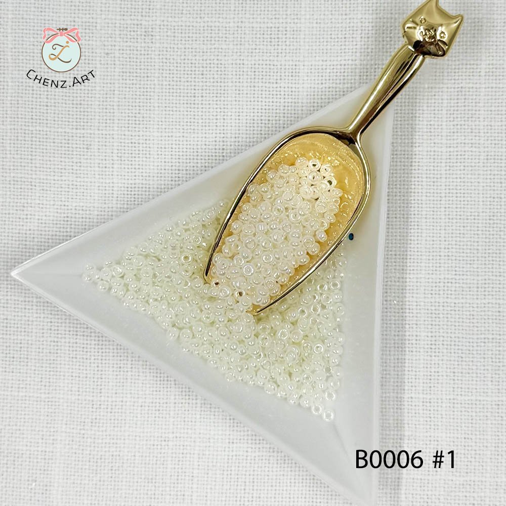 Indian Seed bead Off-white - Image 4