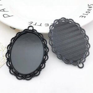 Frame Metallic Pendant